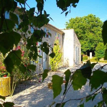 Chambres D'Hotes Domaine Le Fragnaud Saint-Porchaire Zewnętrze zdjęcie